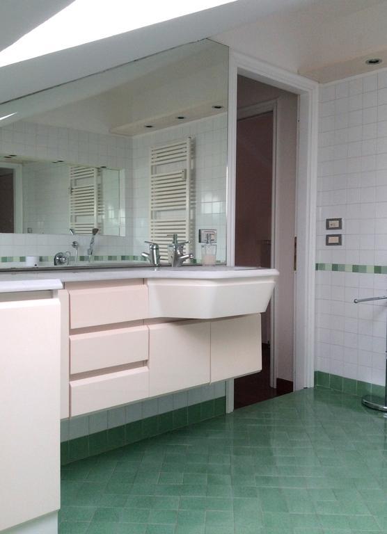 Apartment La Mansarda Alba  Pokoj fotografie
