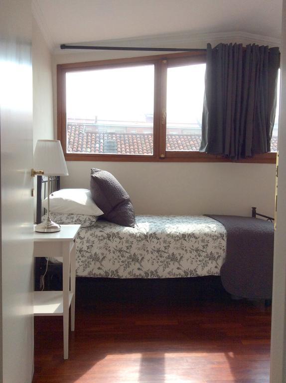 Apartment La Mansarda Alba  Pokoj fotografie